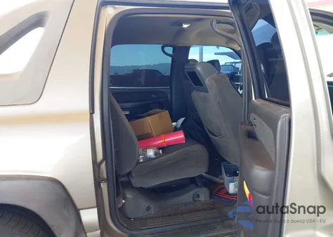 2003 Chevrolet Avalanche 1500 from USA, damaged, VIN 3GNEC13T63G249712